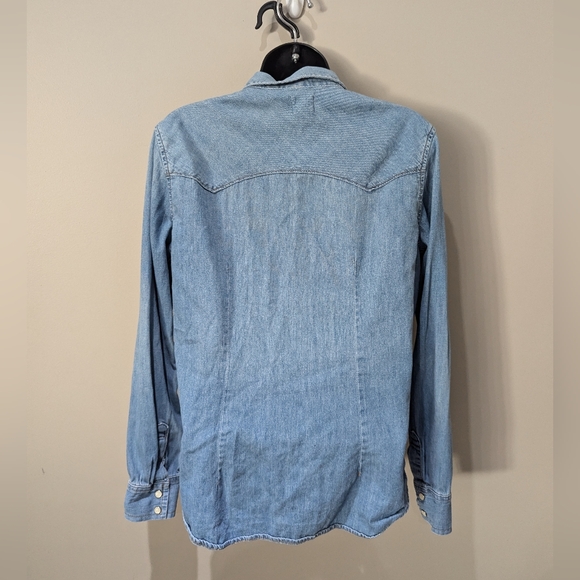 Gap Pearl Snap Button Denim Shirt - Picture 4 of 5